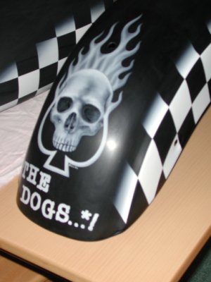 Airbrushed cheques and skull