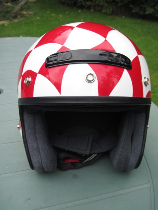 Front of airbrush chequed helmet for scooter