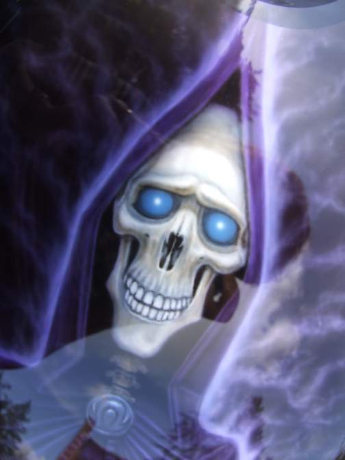 [Image: pratchettskulldetail.jpg]